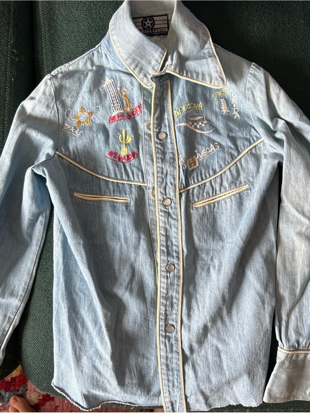 Vintage Embroidered Light Blue Denim Button-Down Shirt - Western Style